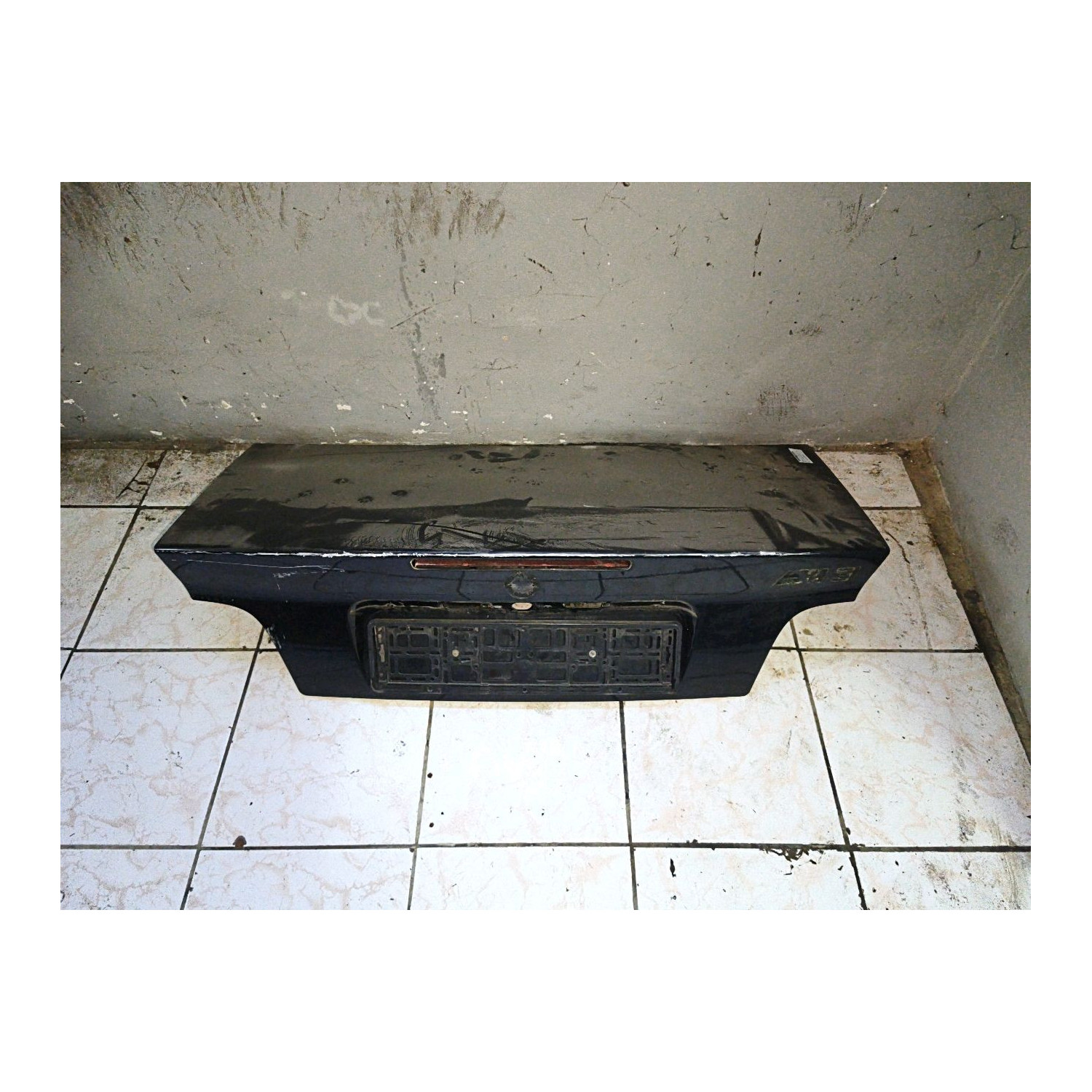 Coffre  pour BMW Série 3 (E36) Cabriolet 320i 2.0 i Cabriolet 150cv