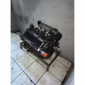 Moteur  pour SAAB 900 série 2 Berline 2.0 131cv