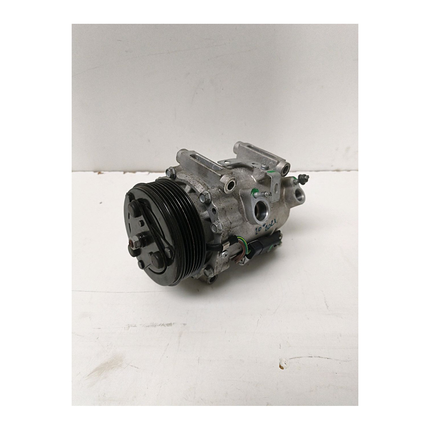 Compresseur air conditionné  pour PEUGEOT 208 II (P21) HB 5P 1.2 PureTech 12V S&S 100 cv