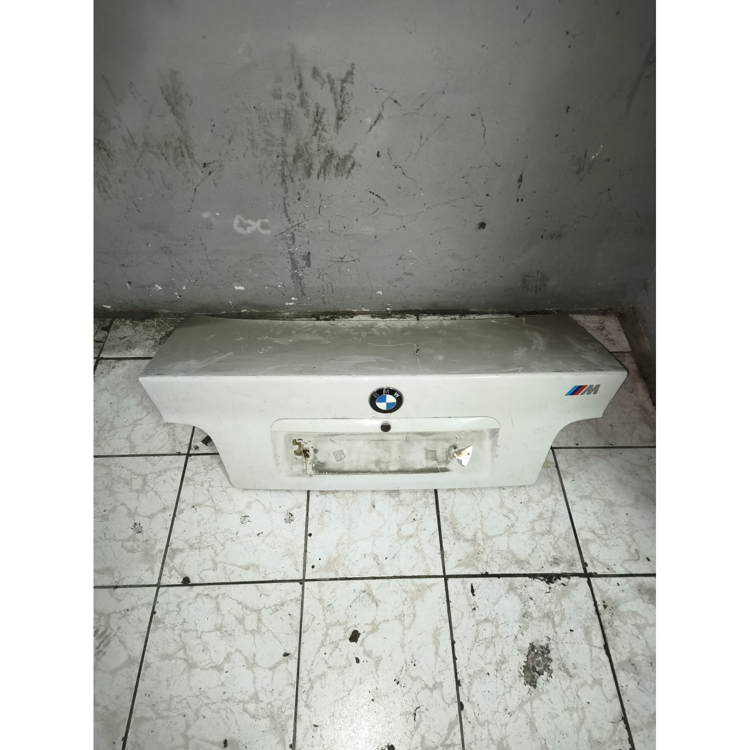 Coffre  pour BMW Série 3 (E36) Coupé 320i 2.0 i 150cv