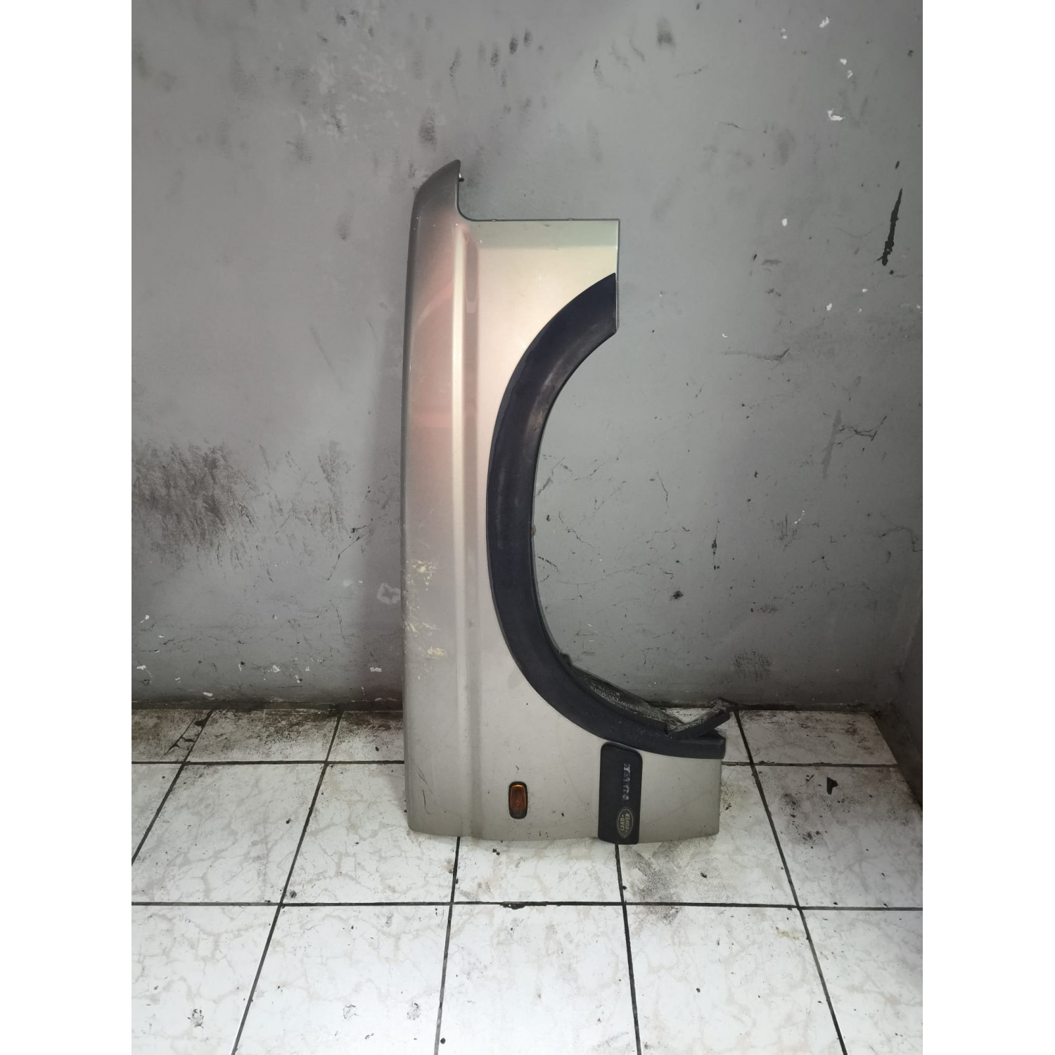 Aile avant droite  pour LAND ROVER Discovery II Series II 2.5 Td5 138 cv Boîte auto