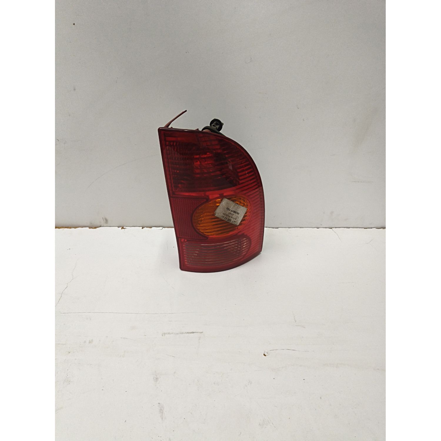 Feu arrière droit  pour RENAULT Mégane I Phase 2 break (KA) 1.4 i 16V 95cv