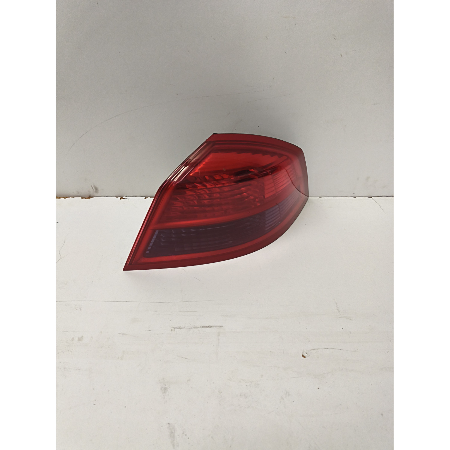 Feu arrière droit  pour RENAULT Vel Satis 2.0 i 16V Turbo 165cv