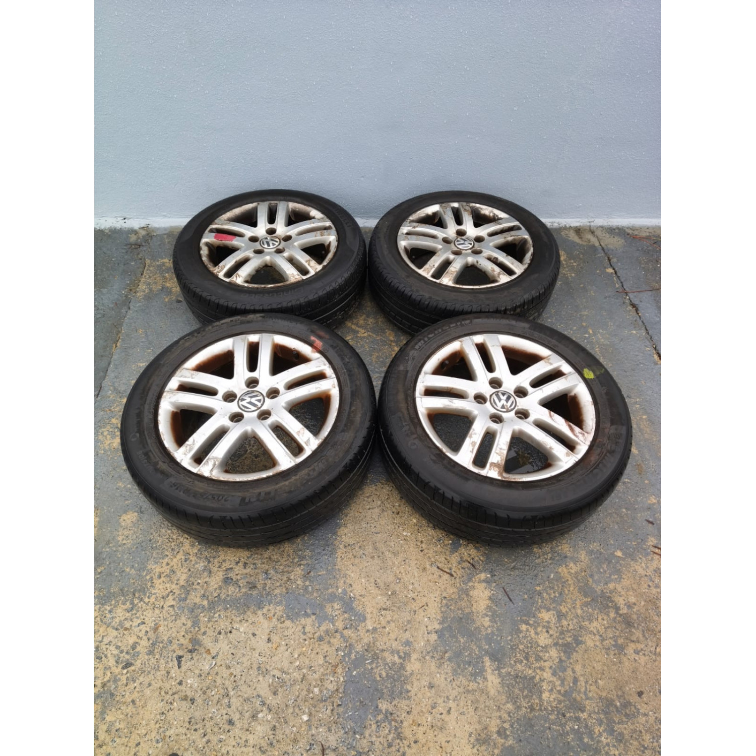 Jante alu  pour VOLKSWAGEN Golf V 2.0 FSi 150cv