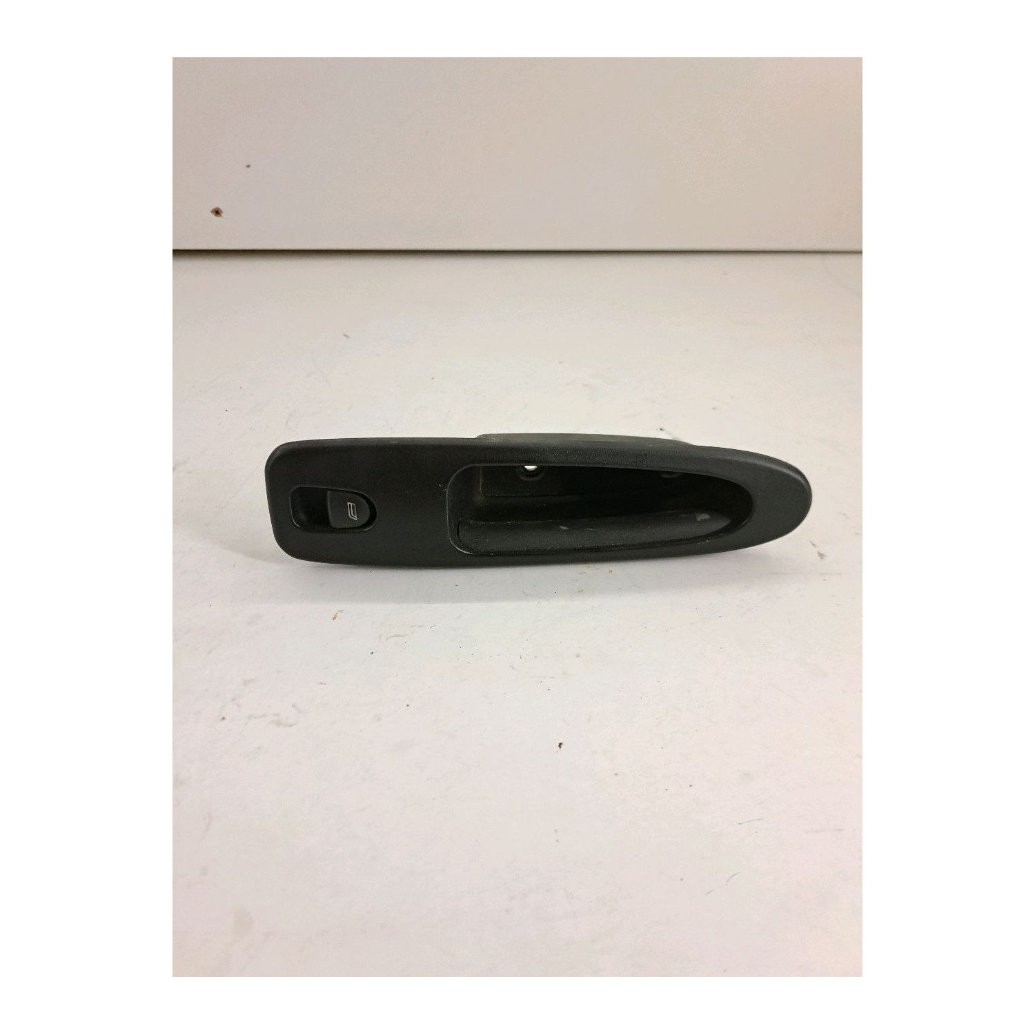 Interrupteur lève vitre avant droit  pour ALFA ROMEO 166 FL 3.2 i V6 24V 240cv  Luxury