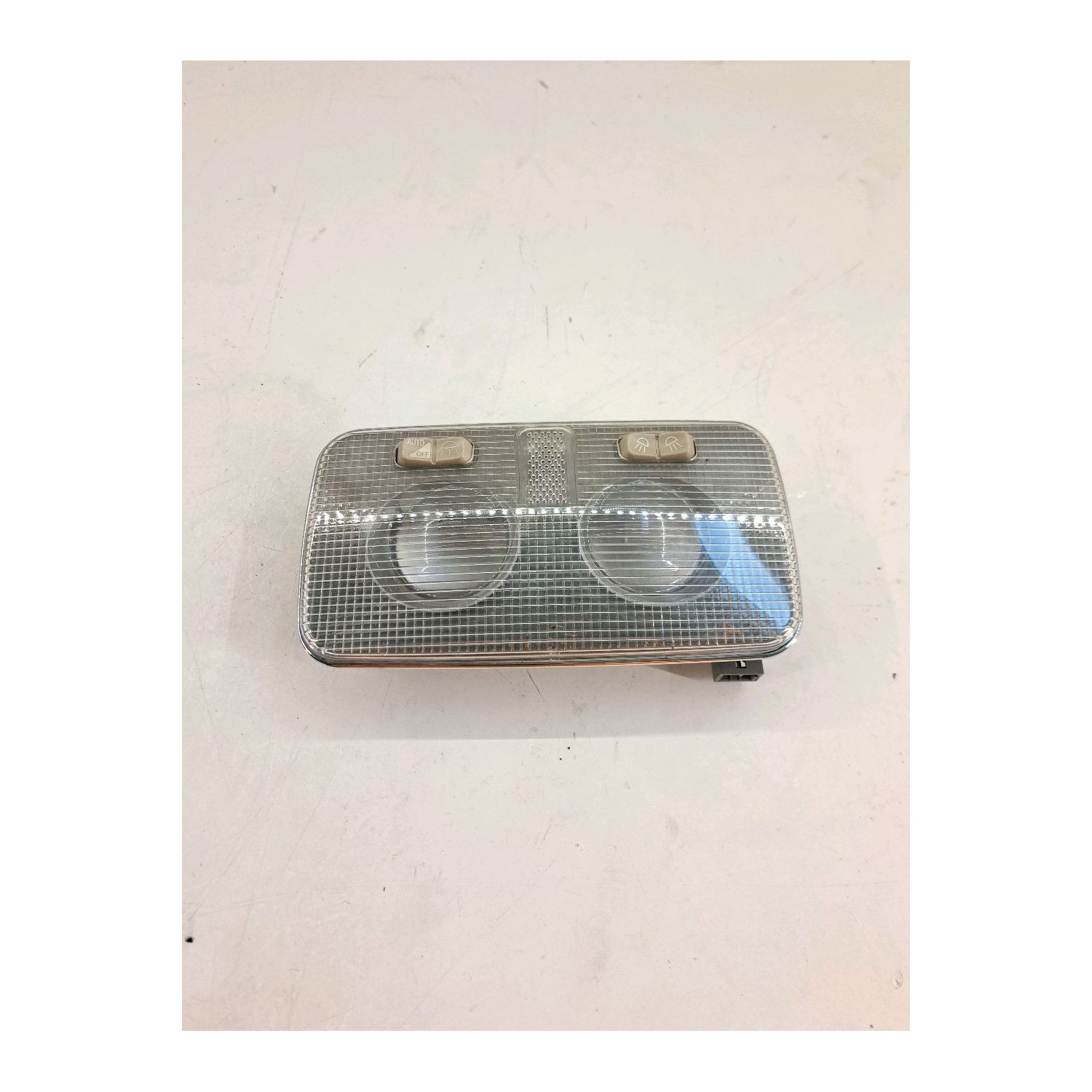 Eclairage plafonnier avant  pour ALFA ROMEO 147 Phase 2 1.6 i 16V Twin Spark 120cv