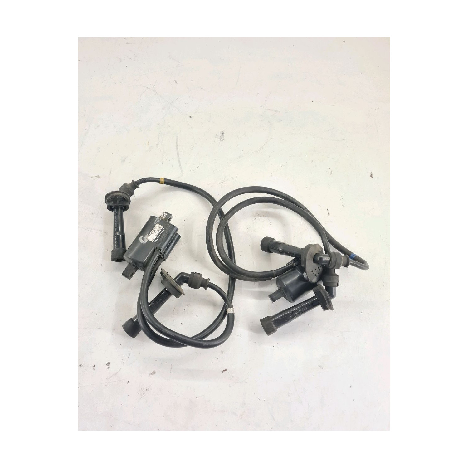 Bobine allumage  pour SUZUKI GSXF 750