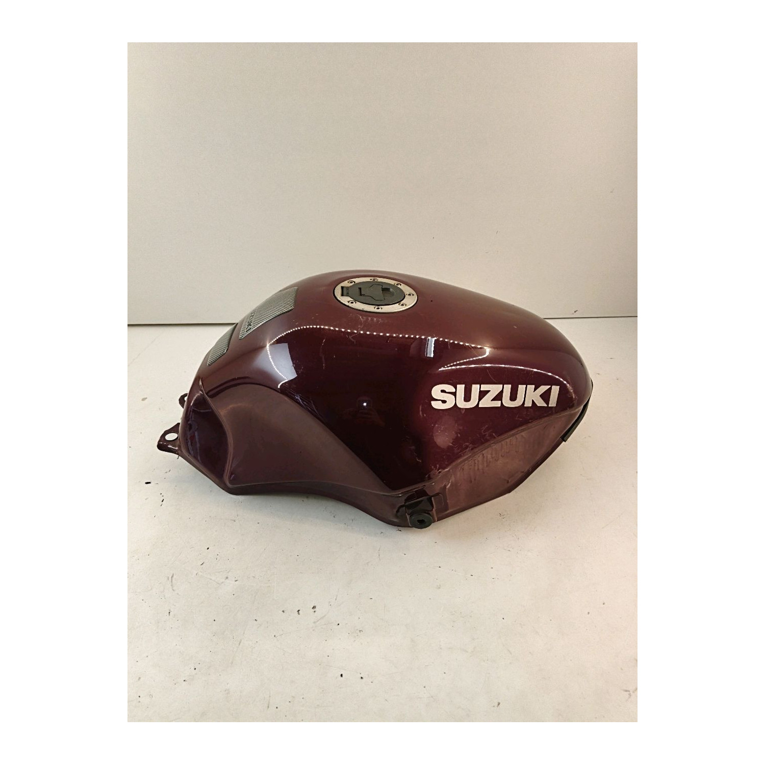 Réservoir de carburant  pour SUZUKI GSXF 750