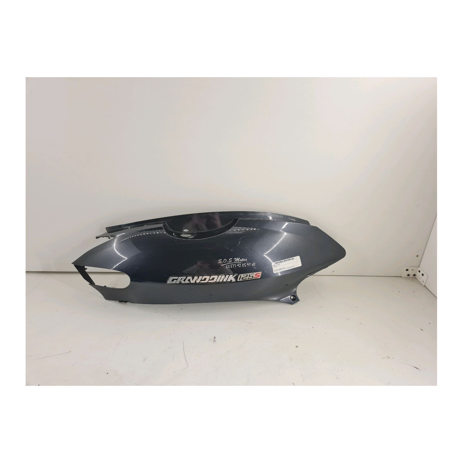 Demi coque arrière droite  pour KYMCO GRAND DINK 125 S