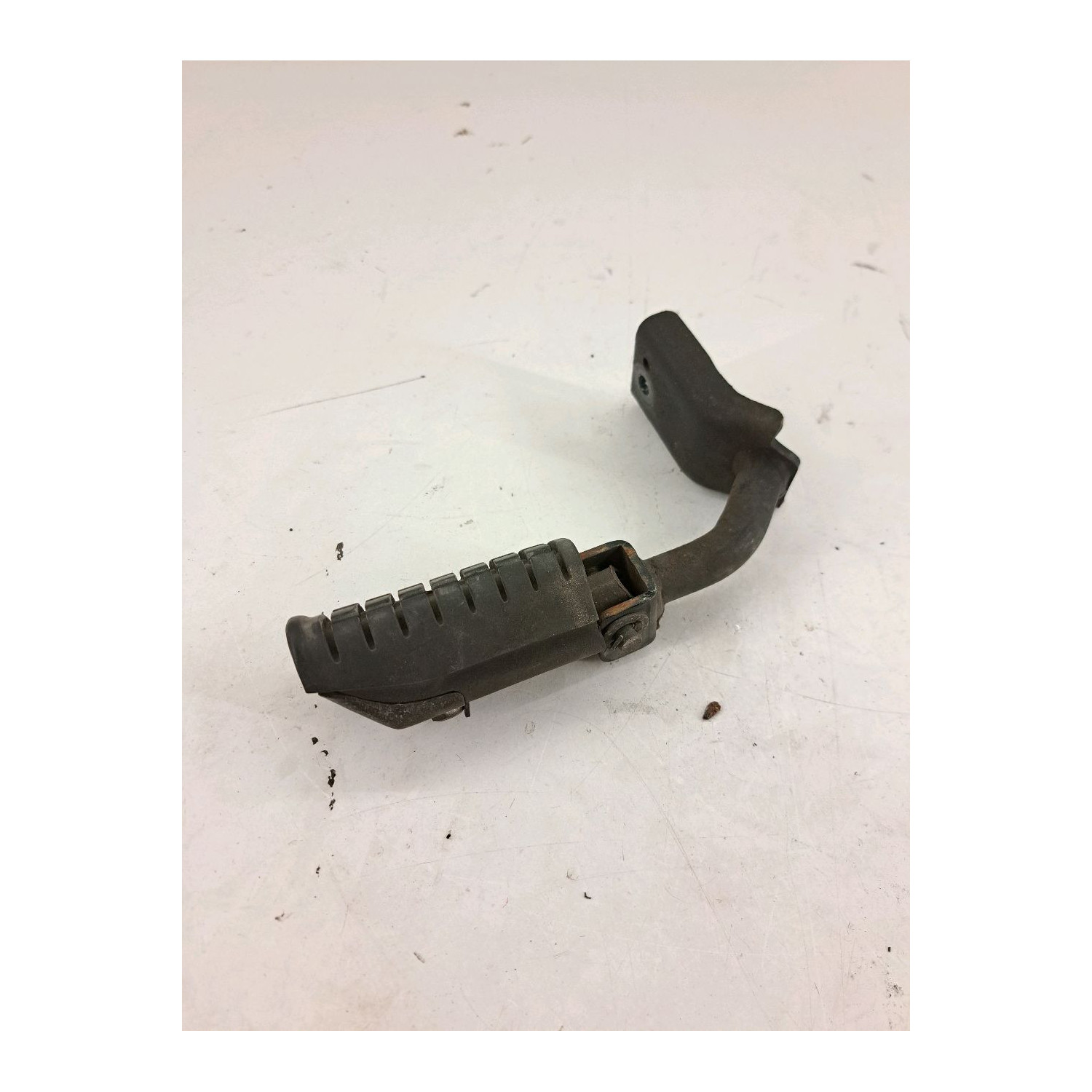 Repose pied arrière gauche  pour DAELIM S2 125