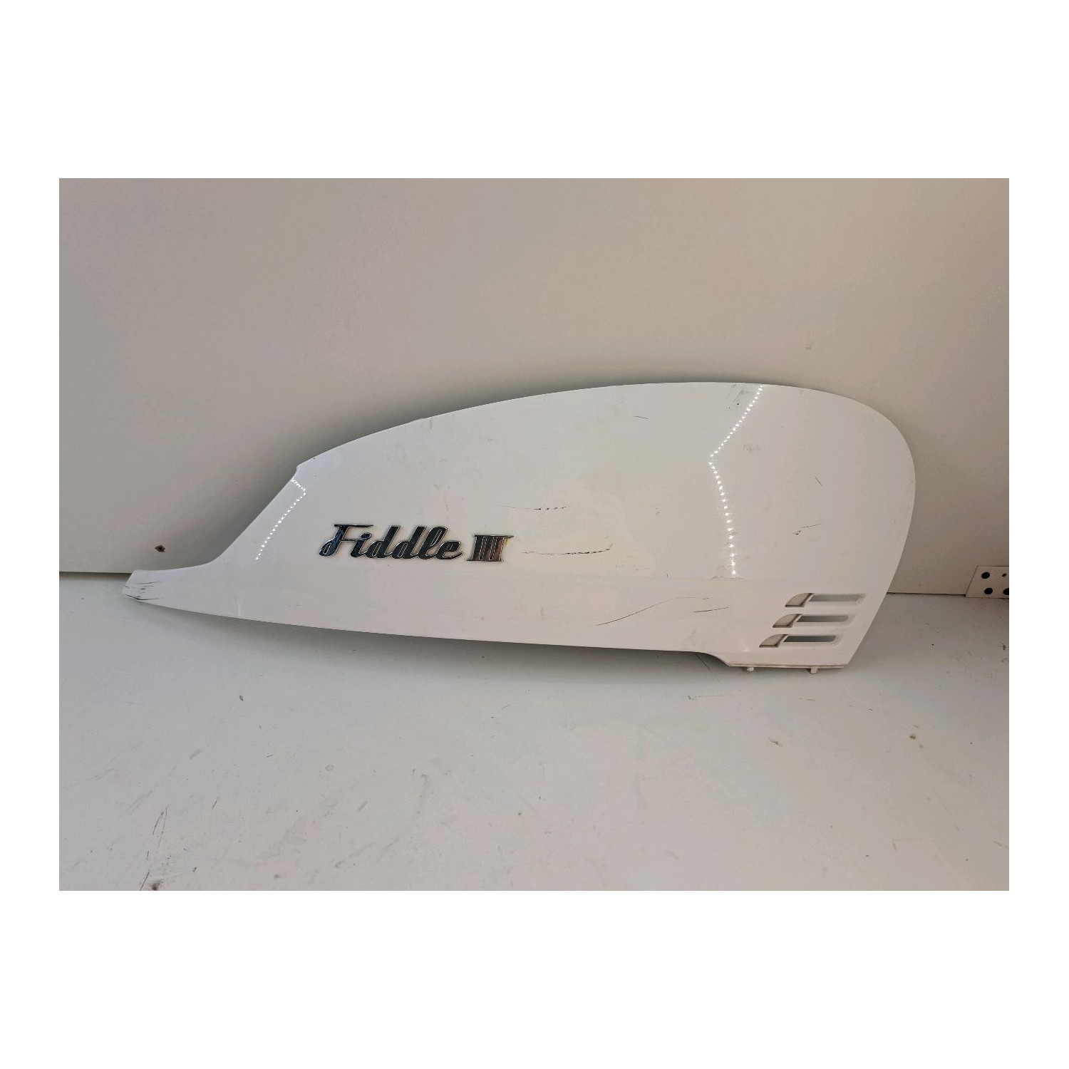 Elargisseur d'aile arrière droit  pour SYM FIDDLE 3 125