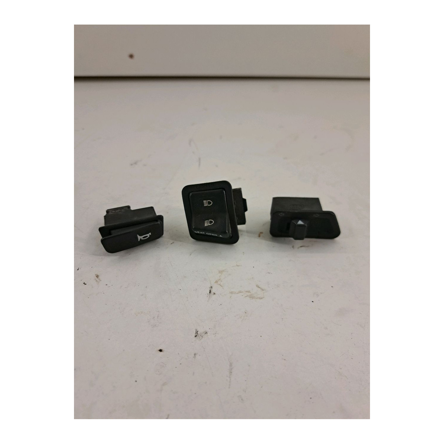 Commodo gauche gestion de l'éclairage  pour SYM FIDDLE 3 125