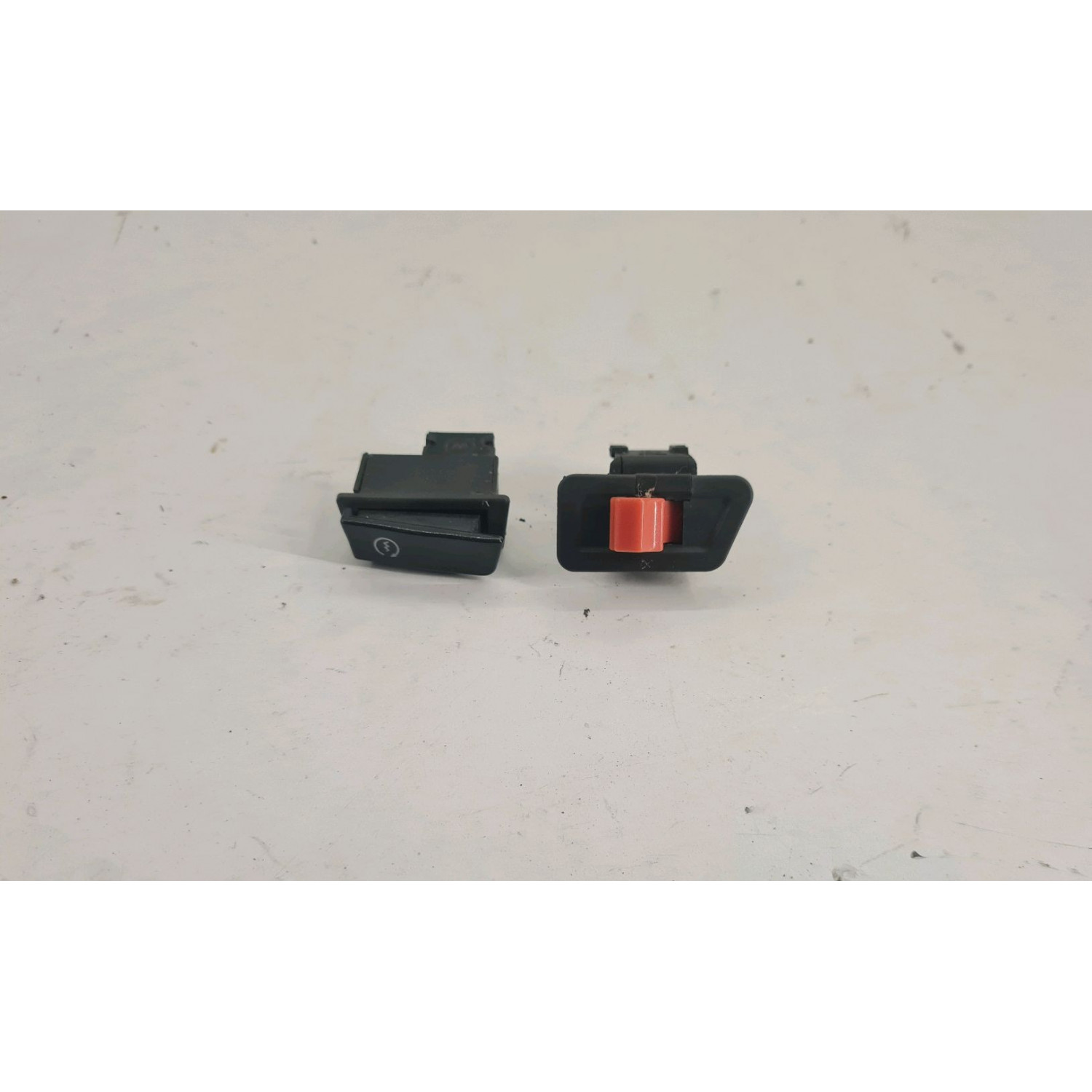 Commodo droit démarrage  pour ORCAL ISCA 50