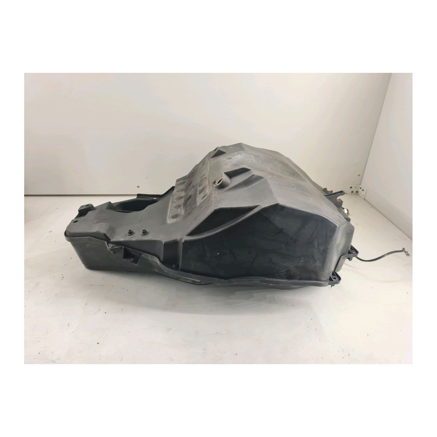 Coffre sous selle  pour SUZUKI BURGMAN 125