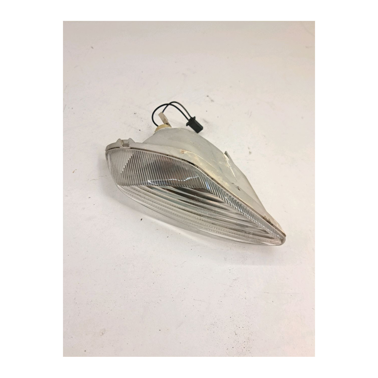 Clignotant avant gauche  pour SUZUKI BURGMAN 125