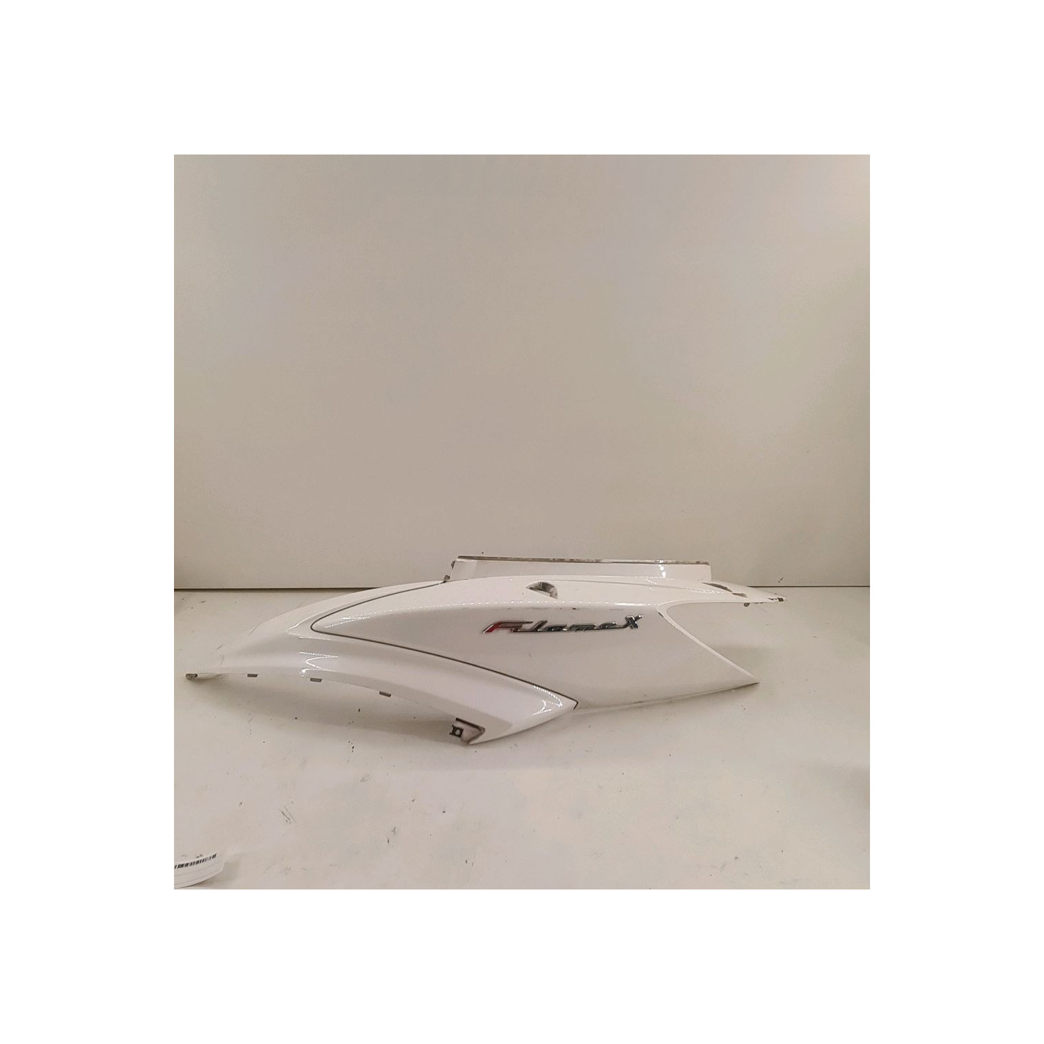 Demi coque arrière gauche  pour MBK FLAME X