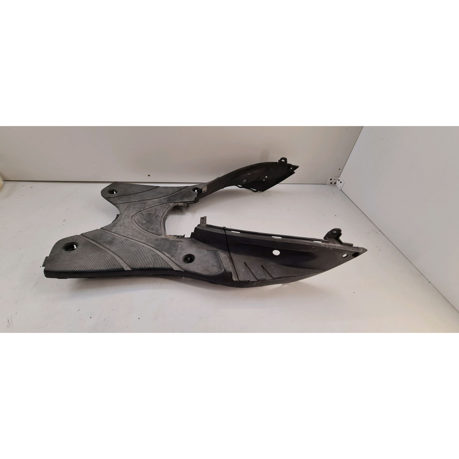 Tablier inférieur avant  pour MBK FLAME X