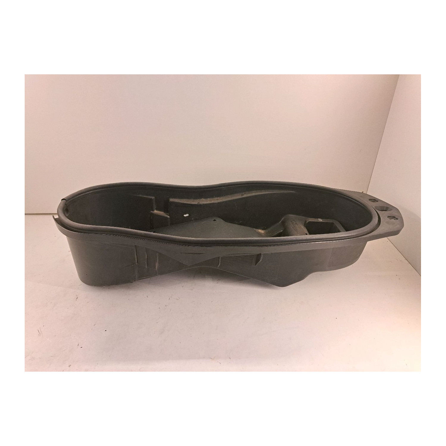 Coffre sous selle  pour YAMASAKIII YM125T RS