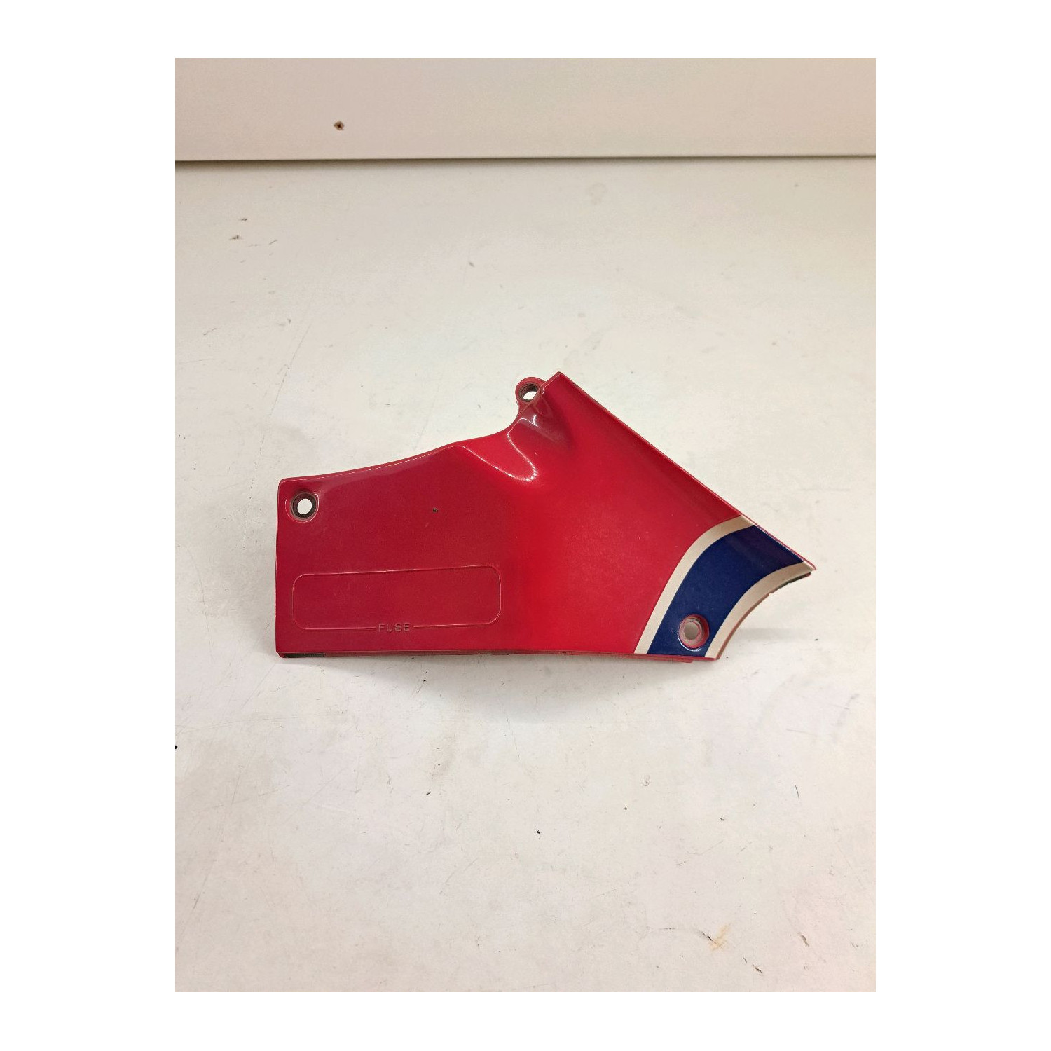 Flanc de carénage gauche  pour HONDA CBR 1000 F